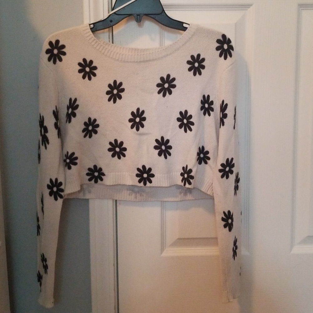 Crop sweater